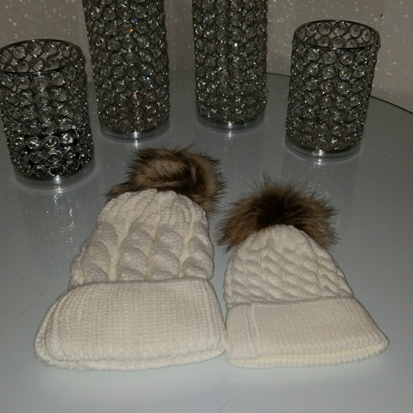 NWNT Mommie and Baby Beanie - Picture 2 of 3